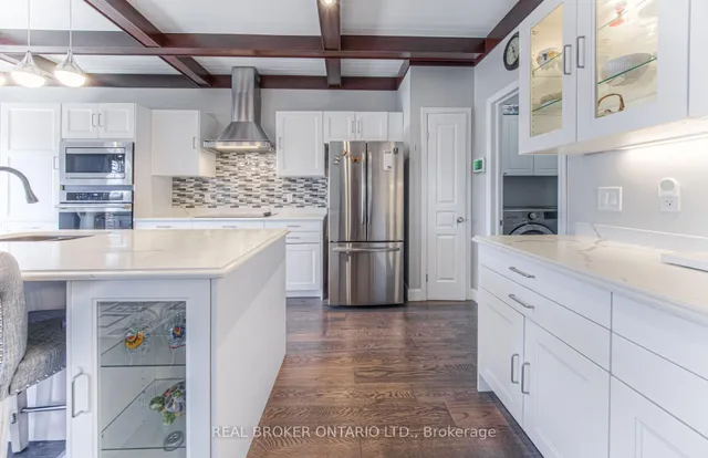 Additional image 22 of 900 Doon Village Rd Unit 4