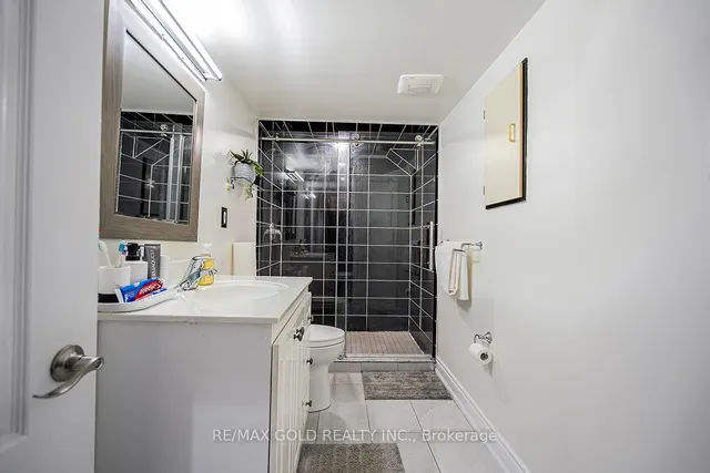 Additional image 42 of 17 Yellow Pine Rd