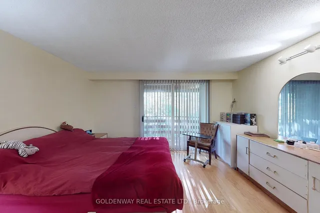 Additional image 16 of 86 Bushmills Sq