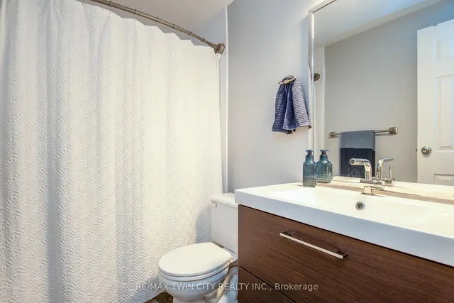 Additional image 38 of 634 Strasburg Rd Unit 32