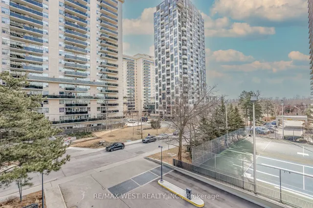 Additional image 20 of 100 Quebec Ave Unit 301