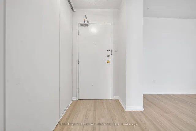 Additional image 14 of 15 Kensington Rd Unit 1209