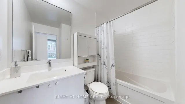 Additional image 16 of 18 Rean Dr Unit 215