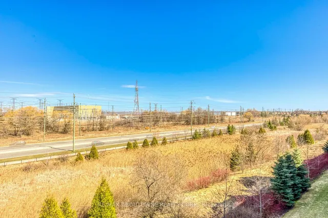 Additional image 16 of 1470 Main St Unit 401