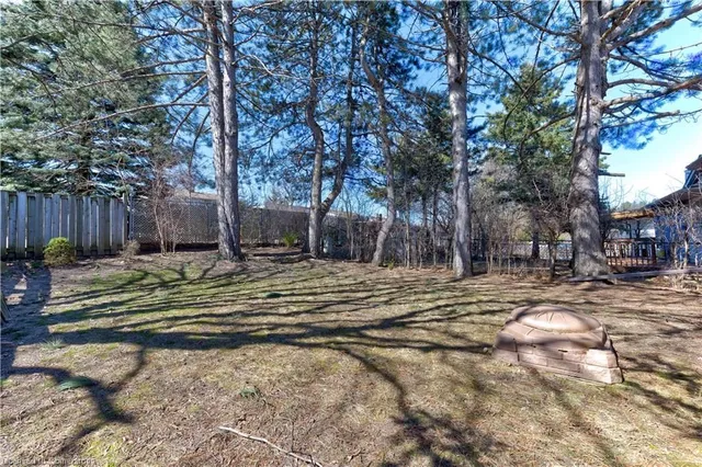 Additional image 21 of 115 Cedarhill Cres