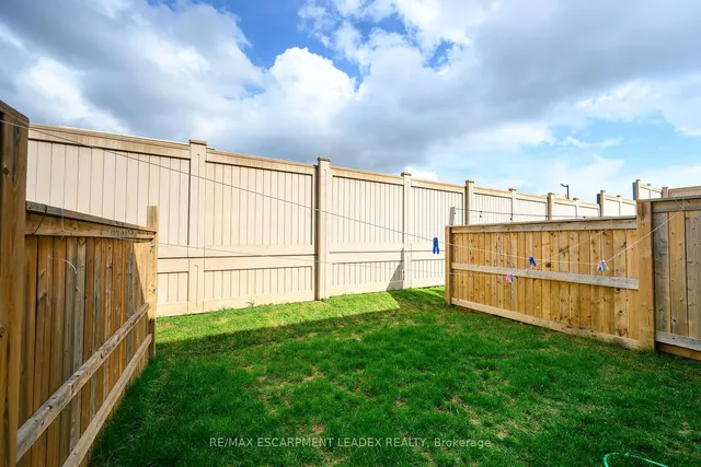 Additional image 35 of 71 Sonoma Valley Cres