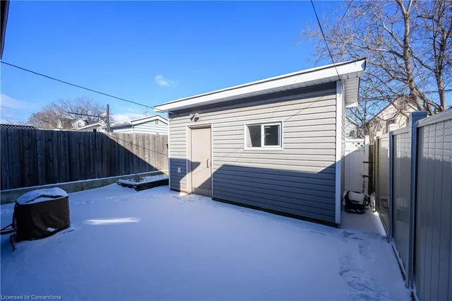 Additional image 28 of 67 Burton St