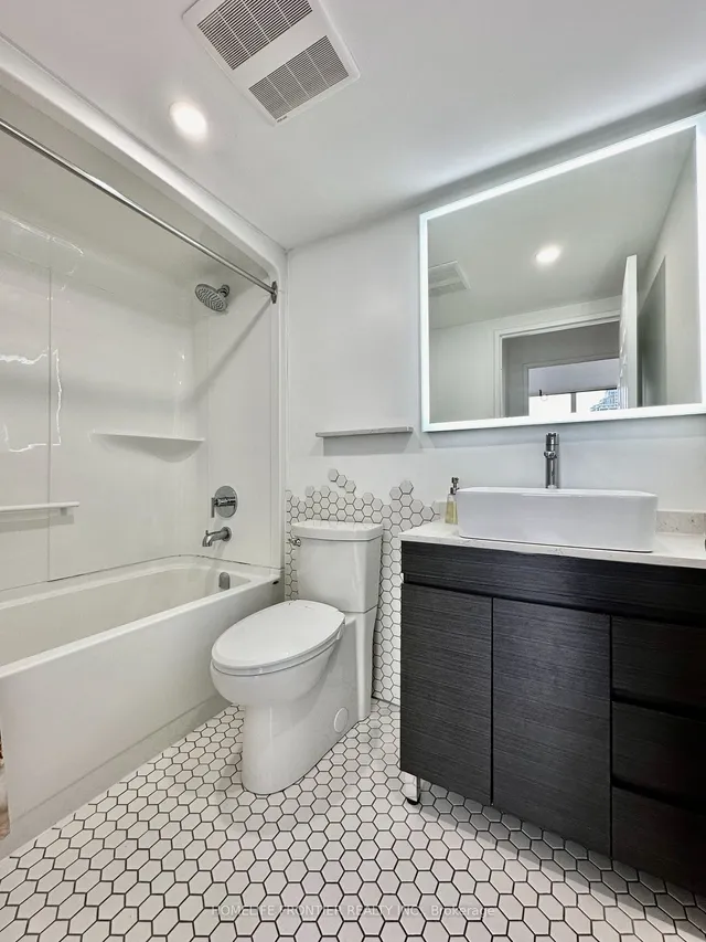 Additional image 12 of 7 Bishop Ave Unit 808