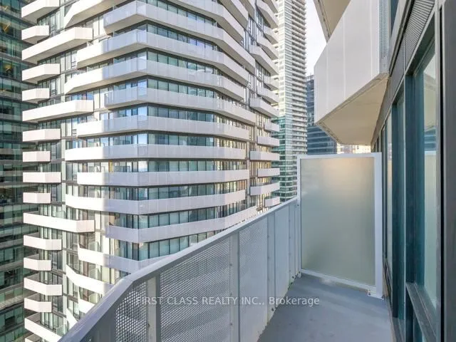 Additional image 22 of 88 Harbour St Unit 2110