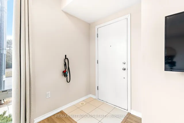 Additional image 19 of 24 Fieldway Rd Unit 8