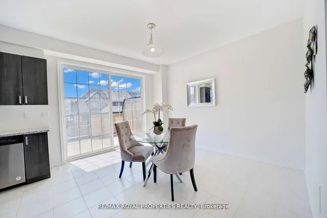 Additional image 9 of 352 Coronation Rd