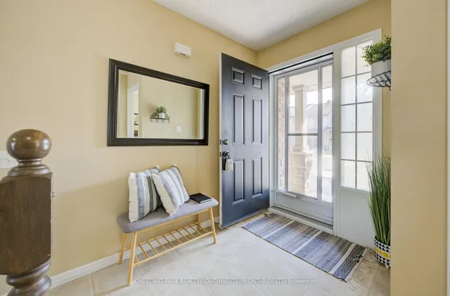 Additional image 5 of 988 Zeller Cres