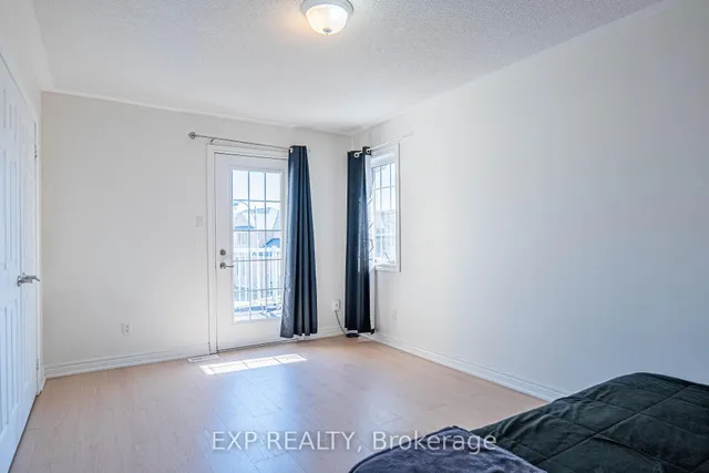Additional image 21 of 14 Vanwood Cres