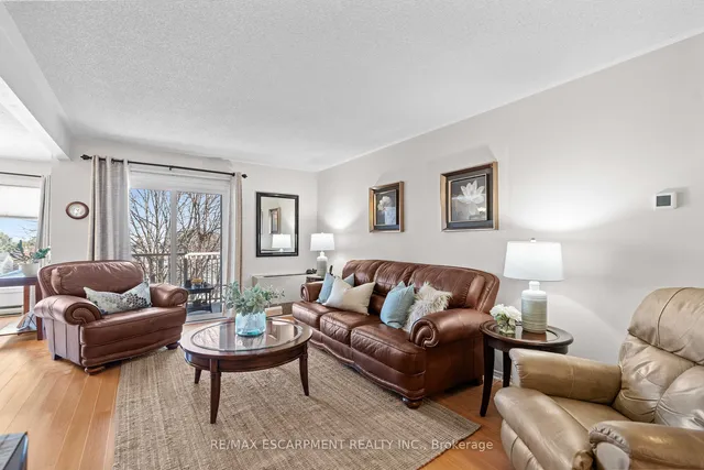 Additional image 11 of 3050 Pinemeadow Dr Unit 40