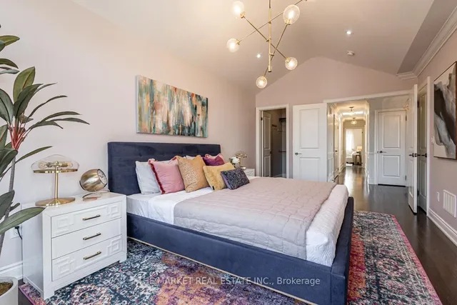 Additional image 20 of 78 Thirty Ninth St