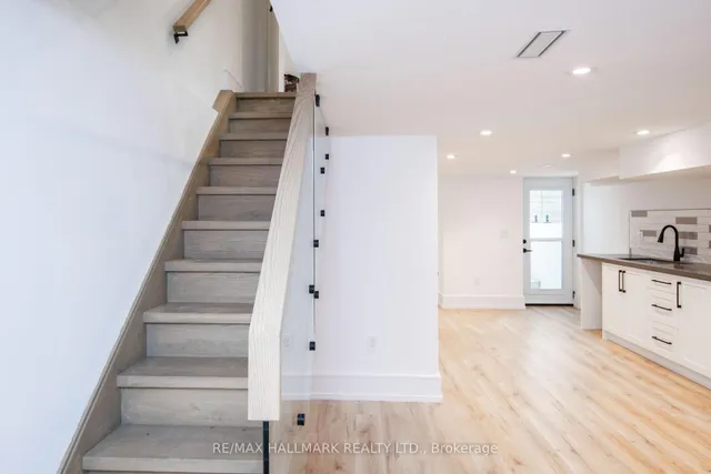 Additional image 26 of 1 1/2 Delaney Cres