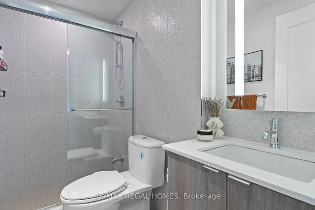 Additional image 14 of 585 Bloor St Unit 3215