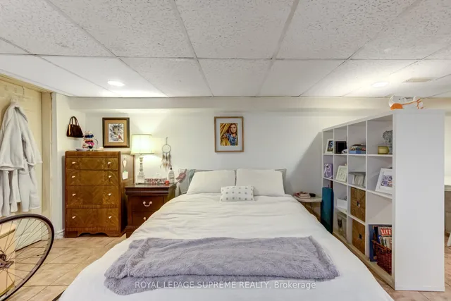 Additional image 22 of 112 Wallace Ave