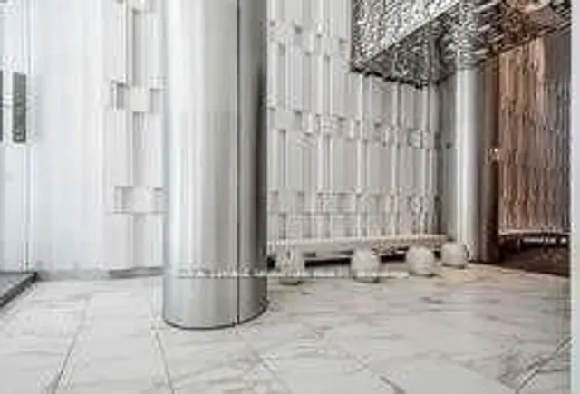 Additional image 5 of 12 York St Unit 403