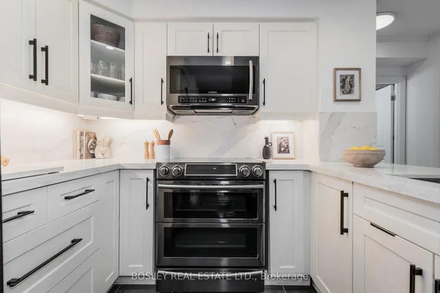 Additional image 4 of 38 Fontenay Crt Unit 901
