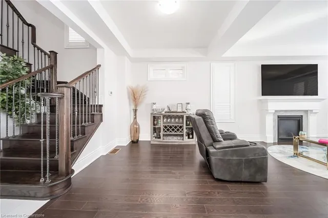 Additional image 13 of 16 Mountain Heights Pl