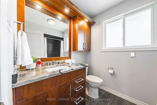 Additional image 31 of 11 Elizabeth Crt