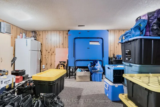 Additional image 26 of 25 Chilcot Ave