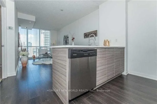 Additional image 5 of 62 Forest Manor Rd Unit 302