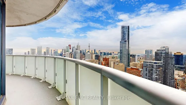 Additional image 15 of 403 Church St Unit 3802