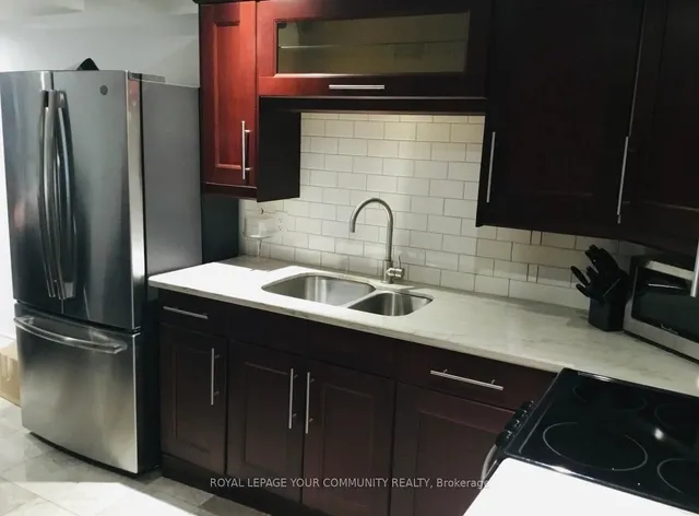 Additional image 48 of 40 Cloverdale Rd