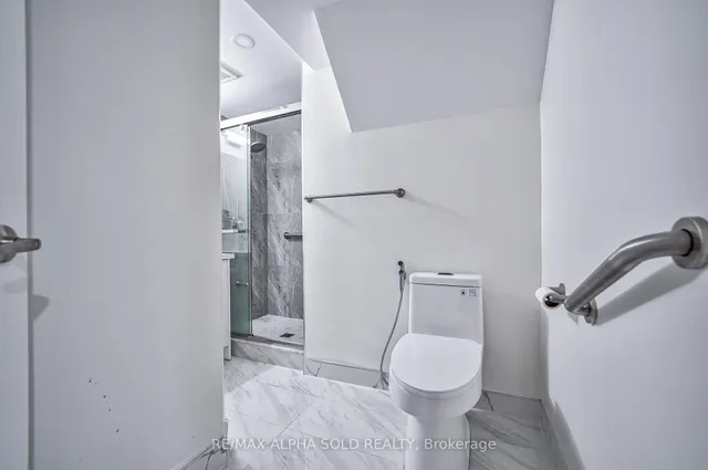 Additional image 36 of 55 Phalen Cres