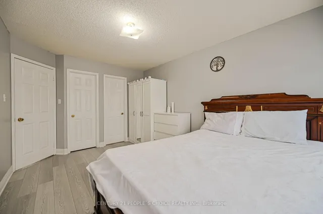 Additional image 25 of 4 Domenico Cres