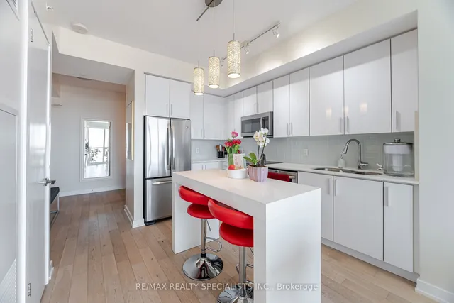 Additional image 7 of 2212 Lakeshore Blvd Unit 2910