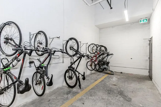 Additional image 33 of 4208 Dundas St Unit 606