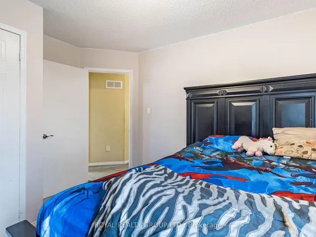 Additional image 30 of 57 Hickorybush Ave