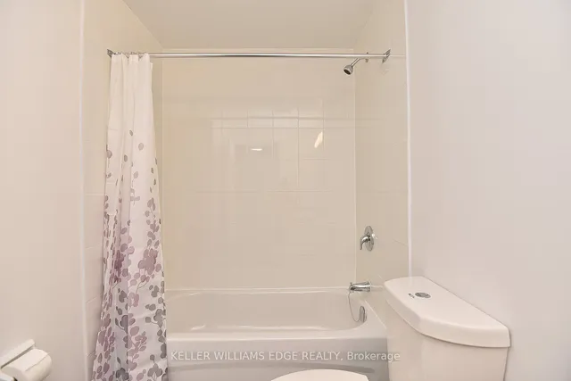 Additional image 33 of 16 Simcoe St