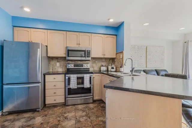 Additional image 10 of 66 Foxborough Dr