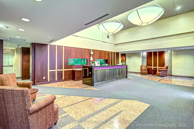 Additional image 3 of 21 HILLCREST Ave Unit 404