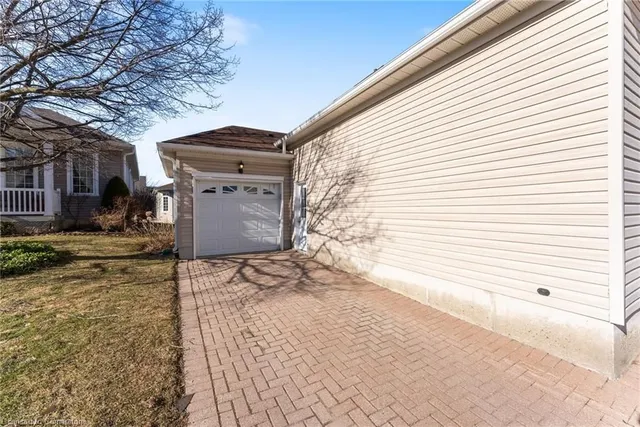 Additional image 35 of 54 Silverbirch Blvd