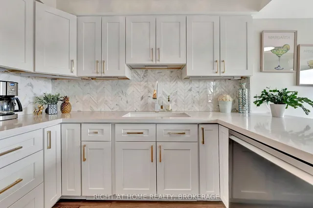 Additional image 28 of 2190 Lakeshore Rd Unit 802