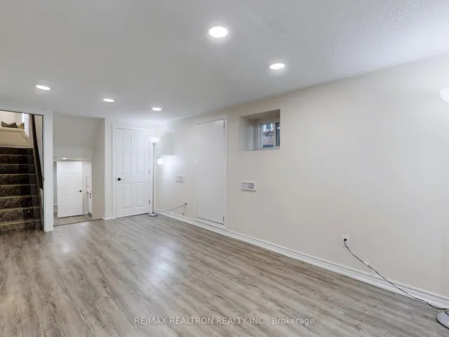 Additional image 39 of 33 Angus Dr