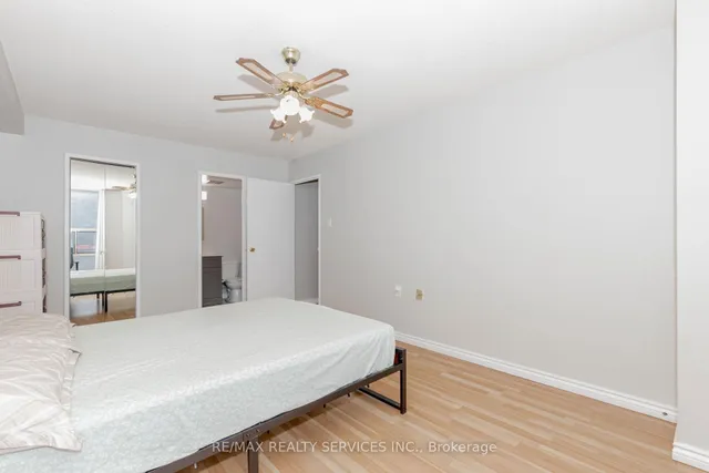 Additional image 29 of 18 Knightsbridge Rd Unit 304