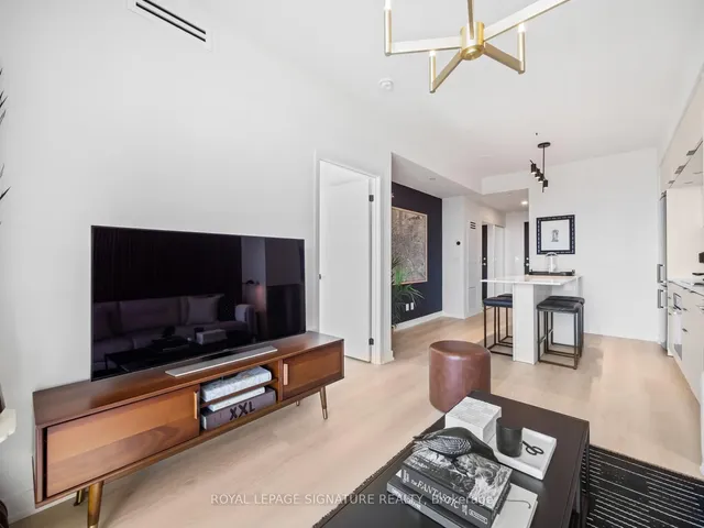 Additional image 18 of 170 Sumach St Unit 1204