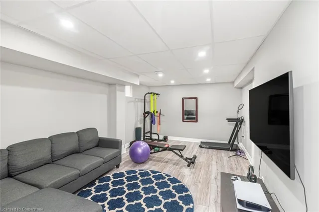 Additional image 35 of 39 Guildwood Dr