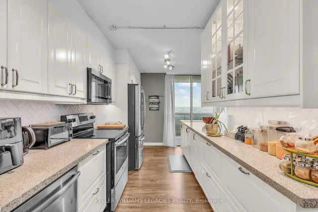 Additional image 13 of 1 Massey Sq Unit 2001