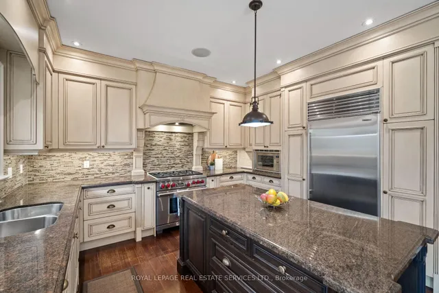 Additional image 14 of 6 Oak Hampton Blvd