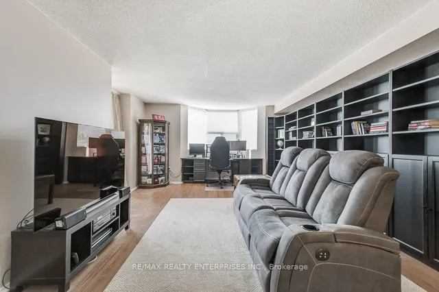 Additional image 9 of 3845 Lake Shore Blvd Unit 607