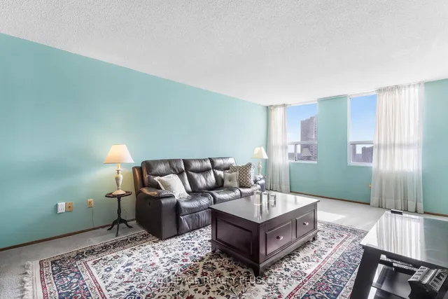 Additional image 6 of 3650 Kaneff Cres Unit 1002