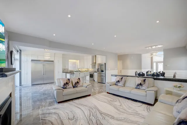 Additional image 15 of 111 Vineberg Dr