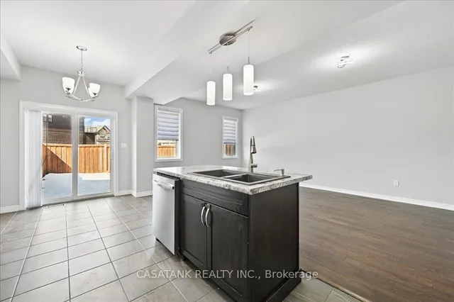 Additional image 17 of 103 Springvalley Cres